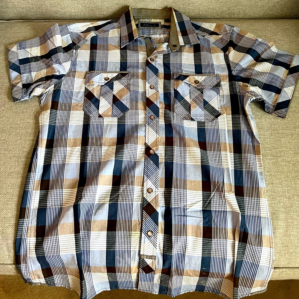 Men’s short sleeve shirt